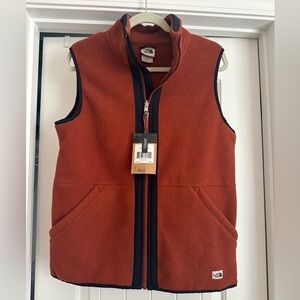 NWT The North Face Men’s Small Orange and‎ Blue Carbondale Fleece Vest